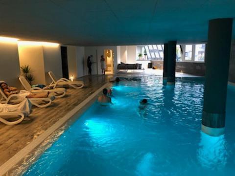 Appartement Prive Dans Residence Balneo Aladin 科特雷 外观 照片